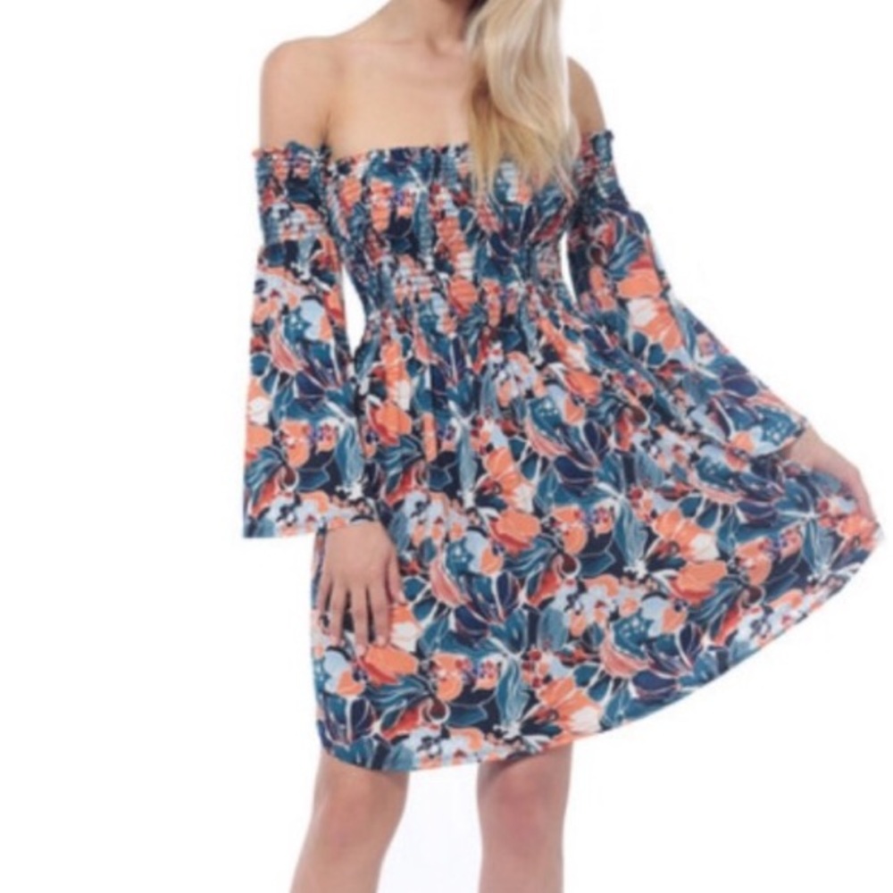 Off the shoulder floral dress - Picture 2 of 8